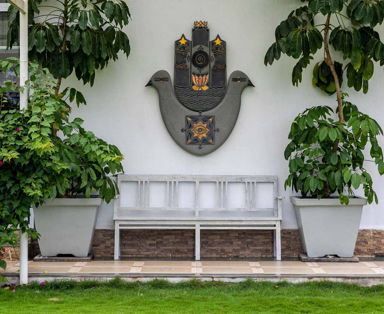 Owl sculpture
