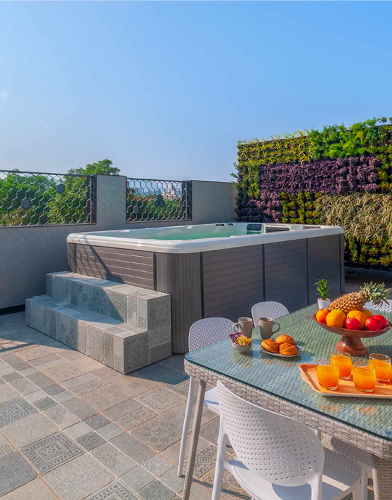 Jacuzzi rooftop